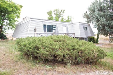 79 W 450 N, Blackfoot, ID 83221 - photo 3