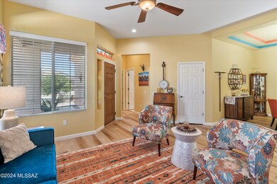 06-Living Area