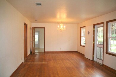Formal Dining
