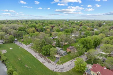 703 21st St SW, Austin, MN 55912 - photo 4