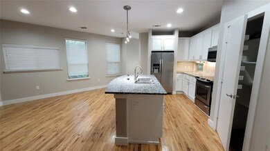 6051 Ross Ave unit 110, Dallas, TX 75206 - photo 6