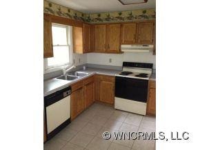 35 Ashwood Dr, Asheville, NC 28803 - photo 4