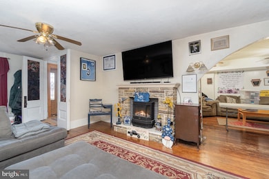 128-130 S Jardin St, Shenandoah, PA 17976 - photo 7