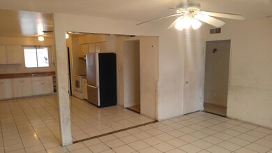 5209 W Windsor Ave unit 1, Phoenix, AZ 85035 - photo 2