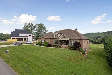 3910 Plantation Dr, Cookeville, TN 38506 - photo 3