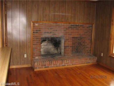 2271 Forest Hills Dr, Asheboro, NC 27205 - photo 5