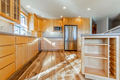 3313 SW 34th St, Redmond, OR 97756 - photo 5