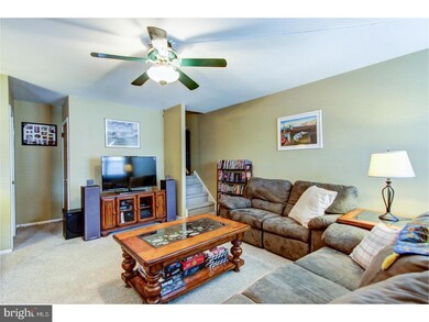 325 S Warminster Rd unit B4, Hatboro, PA 19040 - photo 4
