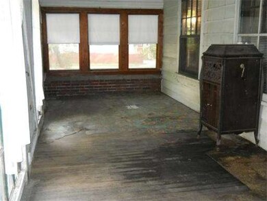 524 Water St, Framingham, MA 01701 - photo 3