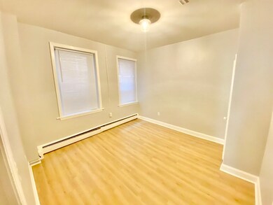 84 N Margin St unit 1, Boston, MA 02113 - photo 5