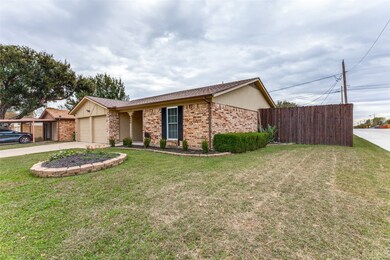 5900 Oak Hill Rd, Watauga, TX 76148 - photo 3