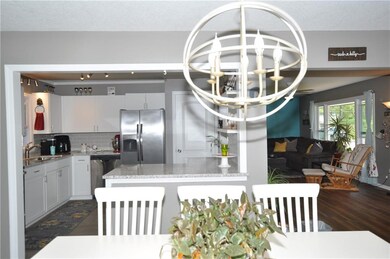 1106 E 35th St, Des Moines, IA 50317 - photo 4