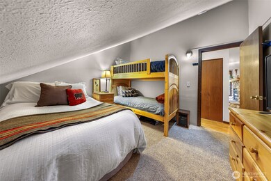 Whether you come alone or bring all the family and friends - there is plenty of space to share