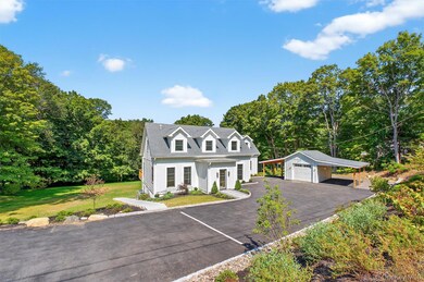 64 Stonehouse Rd, Somers, NY 10589 - photo 2