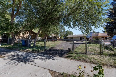 2418 N Main St-1