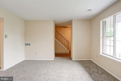 585 Harvest Dr, Harrisburg, PA 17111 - photo 3