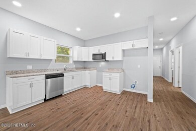 11810 Lem Turner Rd, Jacksonville, FL 32218 - photo 7