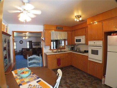 810 Park Dr, Wapakoneta, OH 45895 - photo 4