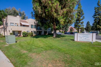 14500 Las Palmas Dr unit 3, Bakersfield, CA 93306 - photo 3