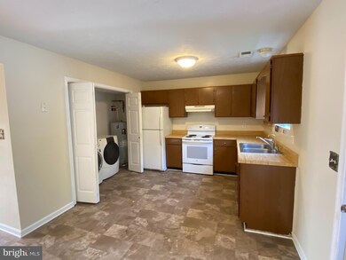 111 Nottoway Dr, Stephens City, VA 22655 - photo 5