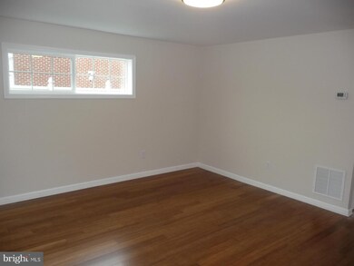 4443 Norfen Rd, Halethorpe, MD 21227 - photo 4