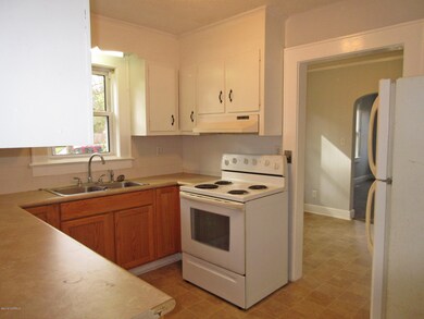 204 S Shore Dr, Jacksonville, NC 28540 - photo 7