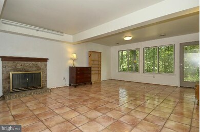 15020 Good Meadow Ct, North Potomac, MD 20878 - photo 2
