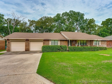 401 S 14th Place, Ada, OK 74820 - photo 3