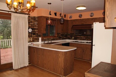 5241 W Netherwood Rd, Oregon, WI 53575 - photo 7