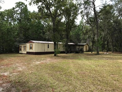 1005 Selma Ave, Interlachen, FL 32148 - photo 2