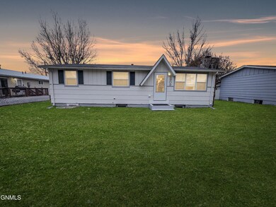 1908 9th Ave W, Williston, ND 58801 - photo 2