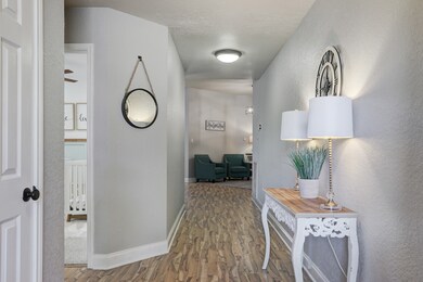 4508 Stonebridge Dr, Pearland, TX 77584 - photo 4