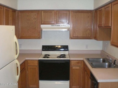 4513 E Bellevue St unit 5, Tucson, AZ 85712 - photo 5