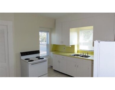 274 Washington St unit 3, Marblehead, MA 01945 - photo 3