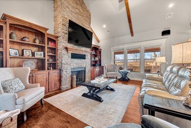 Built Ins with easy adjustable TV