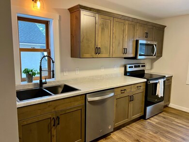 521 Pillsbury Ave, Albert Lea, MN 56007 - photo 6