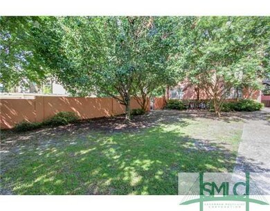 Yard/Garden. Courtyard