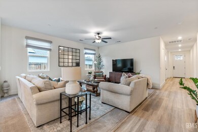 6009 Marconi Ave, Bakersfield, CA 93313 - photo 6