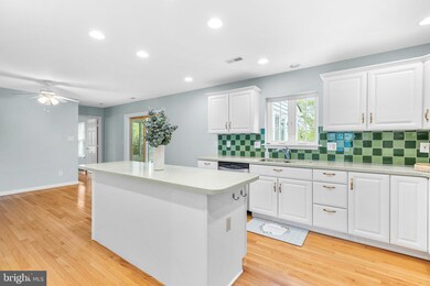 707 W Quillytown Rd, Penns Grove, NJ 08069 - photo 6