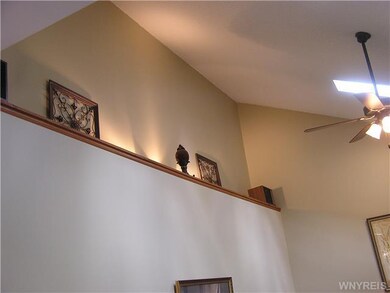 7365 Winbert Dr, North Tonawanda, NY 14120 - photo 4