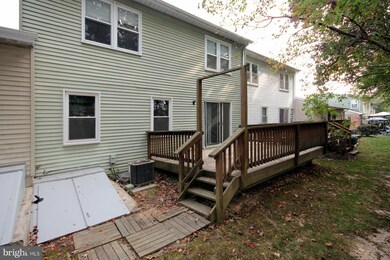 15024 Laurel Oaks Ln, Laurel, MD 20707 - photo 2