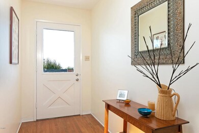 2123 El Jardin Ave-008-011-Front Entry D