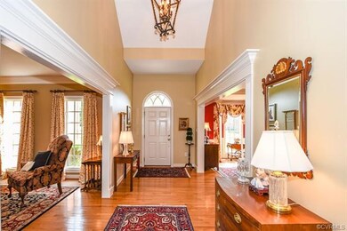 Door entry into foyer