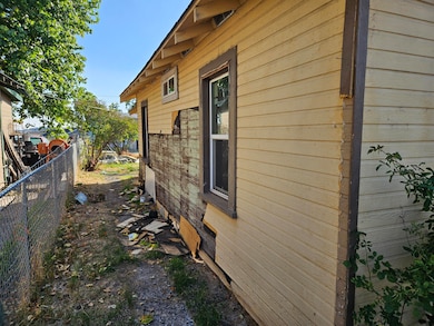 210 E Main St, Klamath Falls, OR 97601 - photo 2