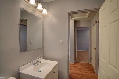 5302 Susan St, Flint, MI 48505 - photo 7