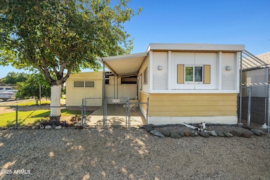 1-web-or-mls-2729 E Juniper Ave--4