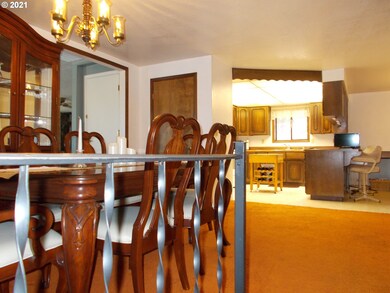 718 NW 3rd Dr, Pendleton, OR 97801 - photo 6