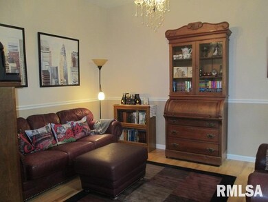 8 Millwood Manor, Jacksonville, IL 62650 - photo 5