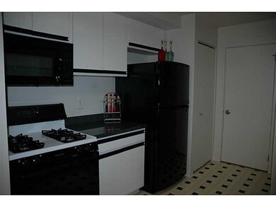 Kitchen. Appliances are included!