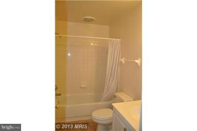 10611 Foxlake Dr, Bowie, MD 20721 - photo 5